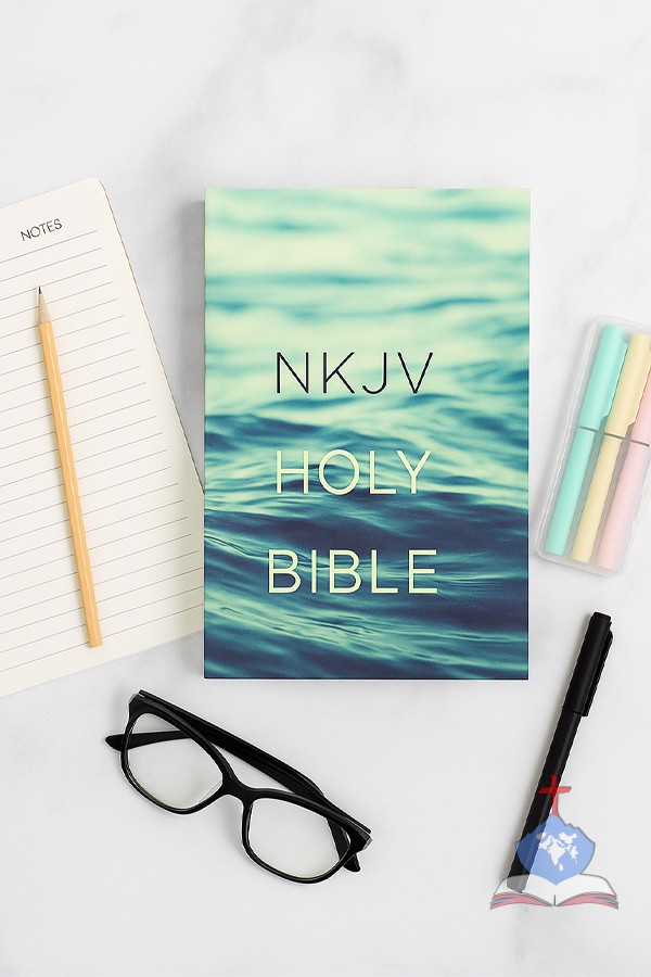 NKJV, Value Outreach Holy Bible, Paperback